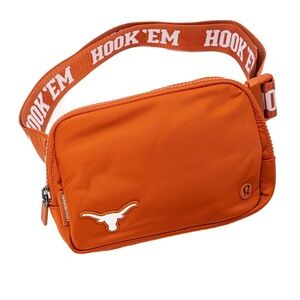 NWT Lululemon Everywhere Belt Bag UT Austin Longhorns HOOK ‘EM strap